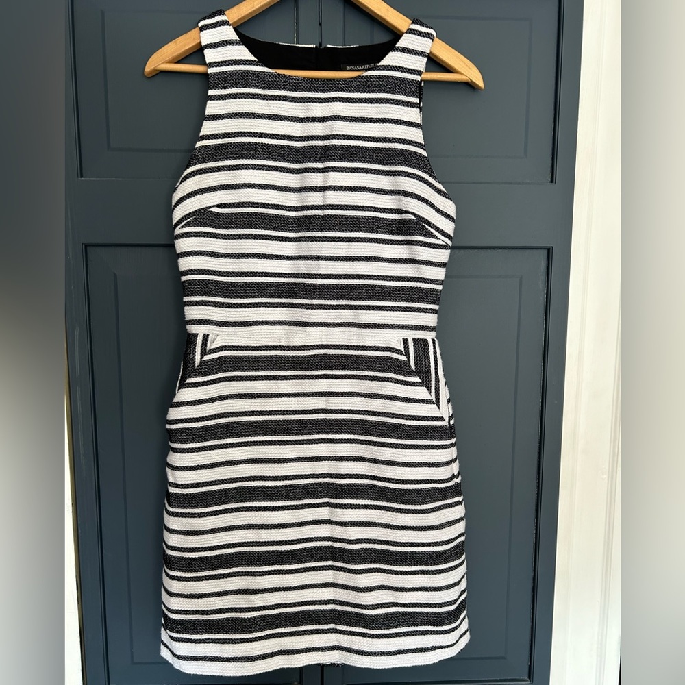 Banana Republic Jacquard Open Back Sheath Dress Women’s Size 4